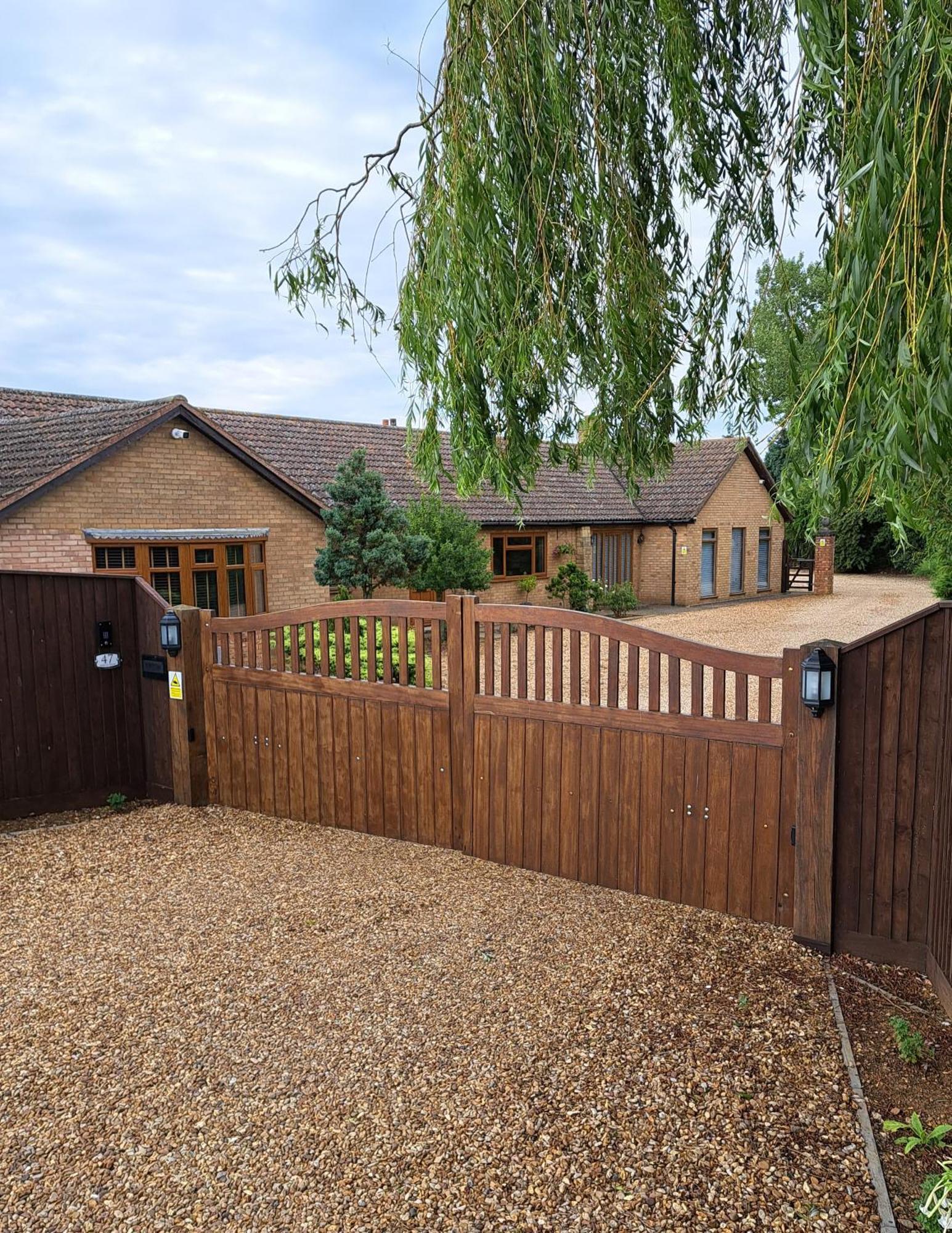 Highfields Holidays Bed & Breakfast Peterborough Exterior foto